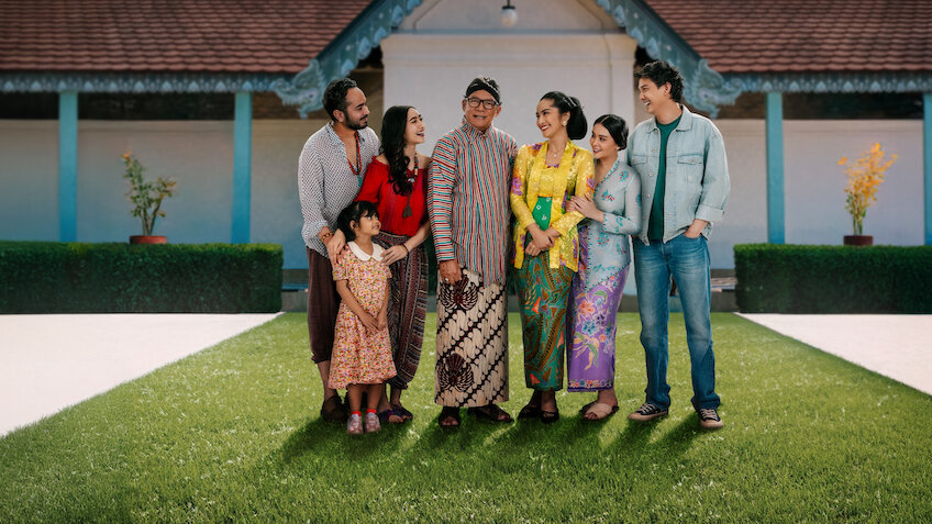 Bayan Broto'nun Pansiyonu: Dizi - Netflix